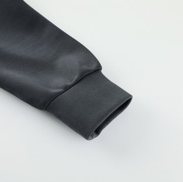 Chaqueta del Pumas UNAM 23-24 Gris