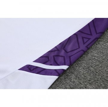 Chandal del Real Madrid Manga Corta 2022-23 Blanco y Purpura - Pantalon Corto