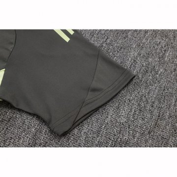 Chandal del Real Madrid Manga Corta 25-26 Gris Verde - Pantalon Corto