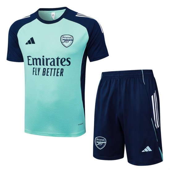 Chandal del Arsenal Manga Corta 25-26 Verde - Pantalon Corto - Haga un click en la imagen para cerrar