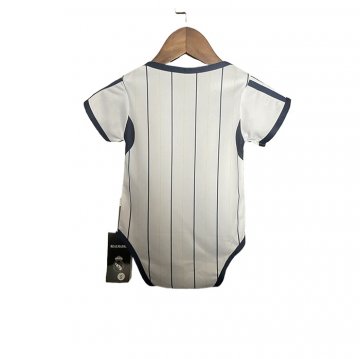 Camiseta Real Madrid Special Bebe 25-26