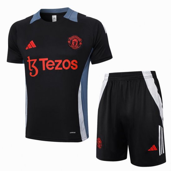 Chandal del Manchester United Manga Corta 2024-25 Negro - Pantalon Corto - Haga un click en la imagen para cerrar