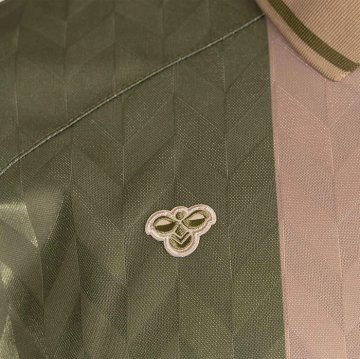 Camiseta Pre Partido del Real Betis 25-26 Oro